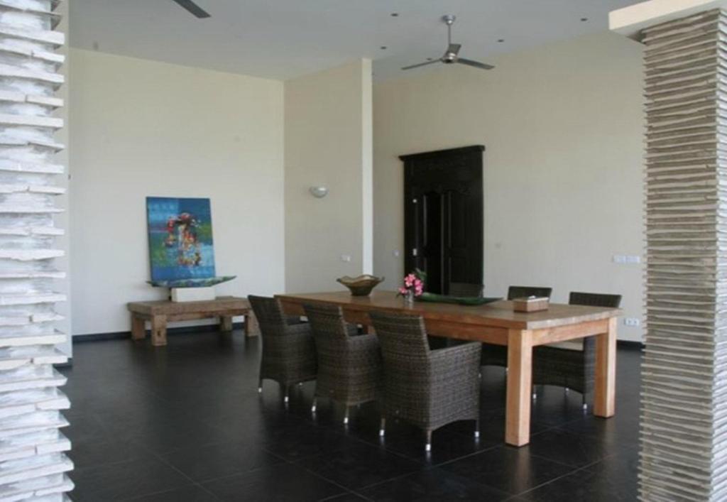 Villa Dunia Impian Kubutambahan  Екстер'єр фото